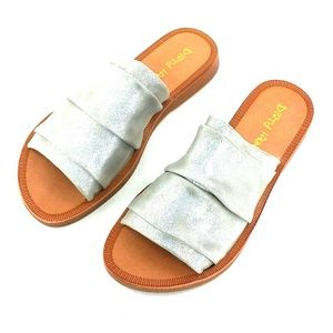 Best Buds By Dirty Laundry Slide Sandal, Silver Me